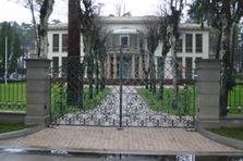 Privātā māja Jūrmalā 1 – Pazemes vārtu piedziņa ELKA